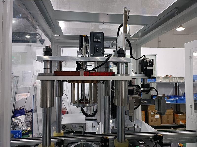 扁線電機自動化設(shè)備2