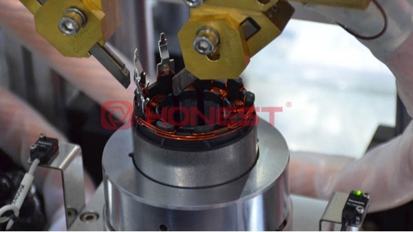 無刷電機內定子繞線設備介紹