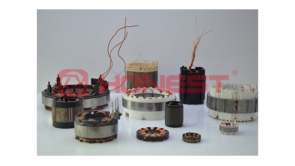 根據(jù)定子參數(shù)選擇合適的無(wú)刷定子繞線設(shè)備